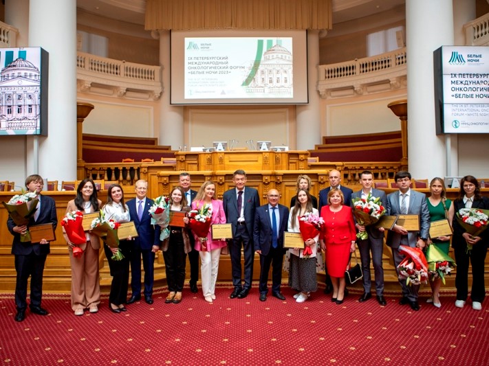 На форуме «Белые ночи 2023» состоялось награждение победителей Конкурса молодых ученых 