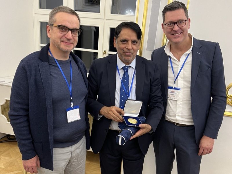 Международный обмен опытом: специалисты НМИЦ онкологии им. Н.Н. Петрова выступили на конференциях в Словакии и Сербии 