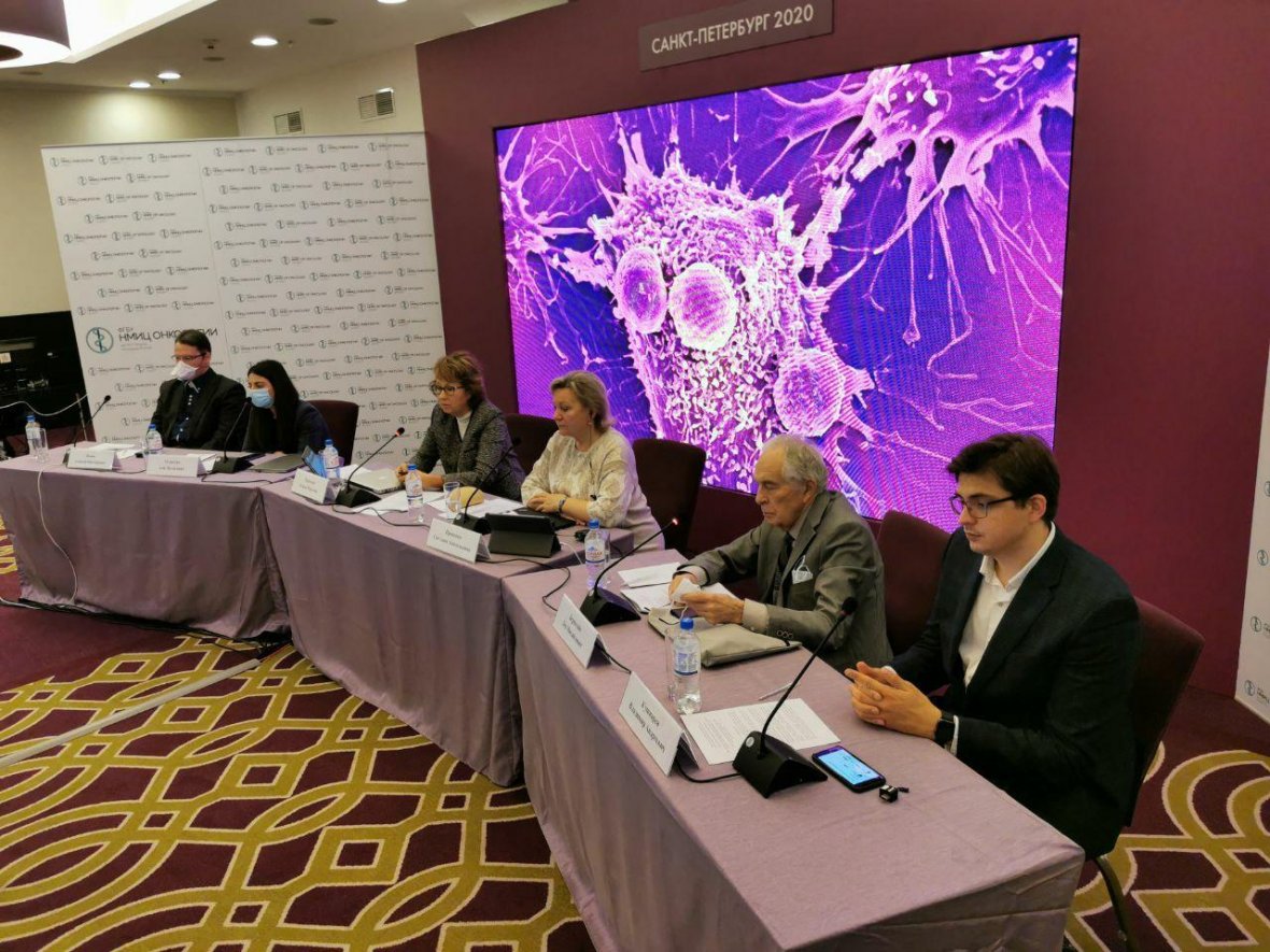 Стартовала научно-практическая конференция «Актуальные вопросы иммунотерапии солидных опухолей». Мероприятие будет проходить два дня: 16 и 17 октября в режиме онлайн