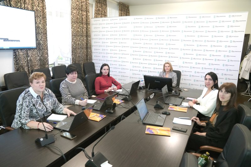 В НМИЦ прошли стажировку бухгалтеры из ЛНР и ДНР 