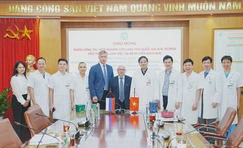 Визит делегации НМИЦ онкологии им. Н.Н. Петрова в Больницу Бах Май (Вьетнам): новый этап международного сотрудничества