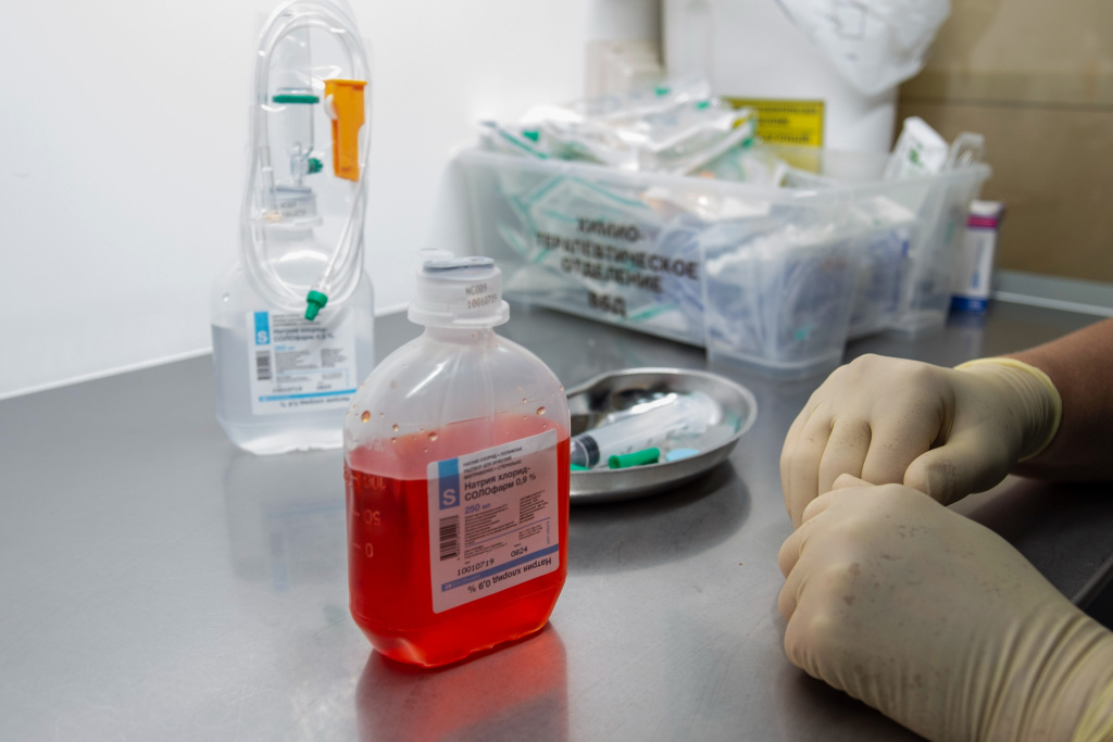 Так нужно ли приостановить лечение рака